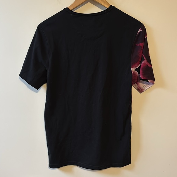 INC International Concepts T- Shirt - Picture 5 of 5